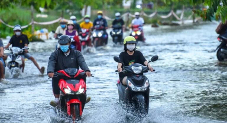 Chronic Floods